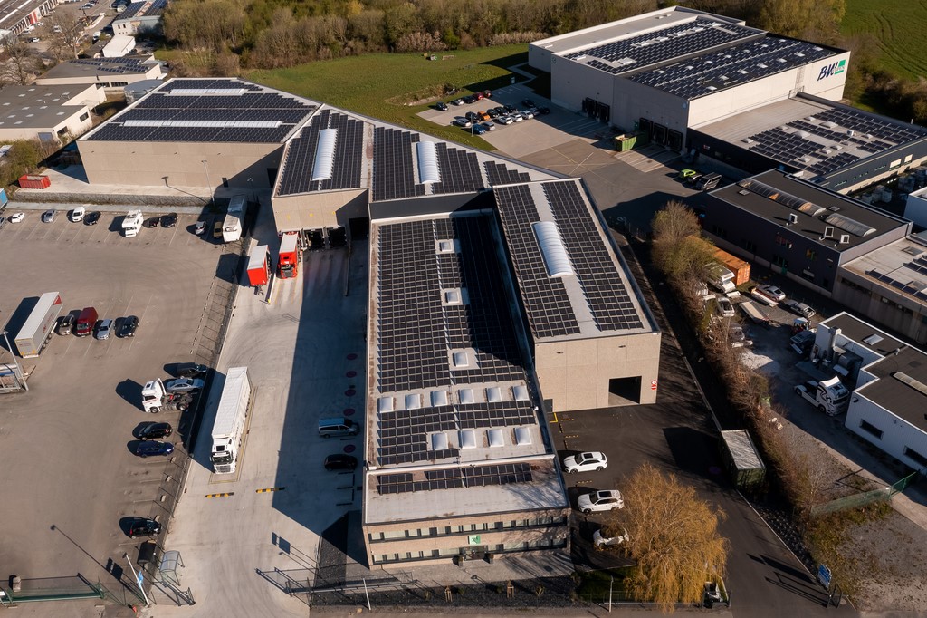 Vue aérienne de l'entreprise